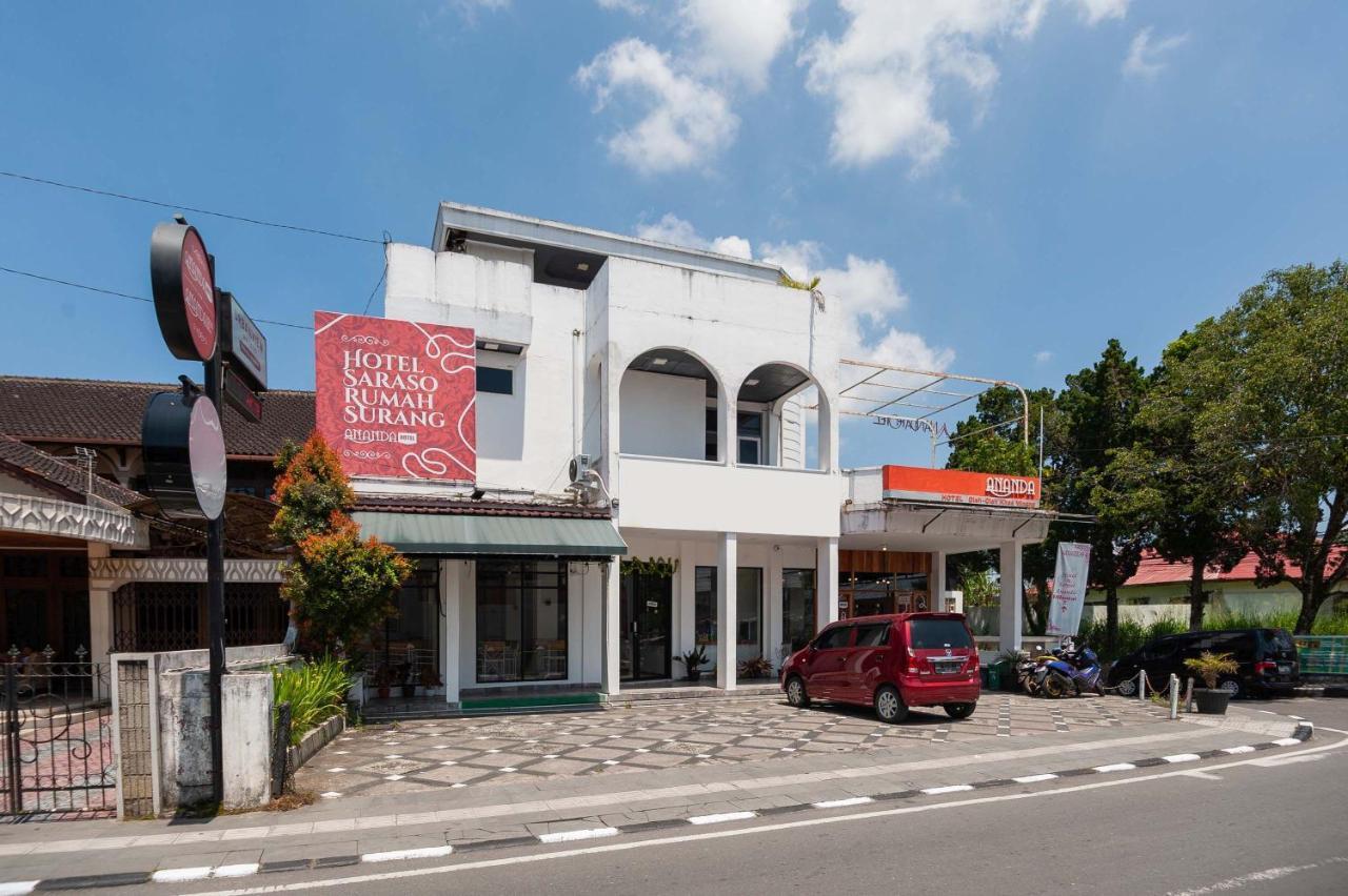 Urbanview Hotel Ananda Syariah By Reddoorz 부키팅기 외부 사진